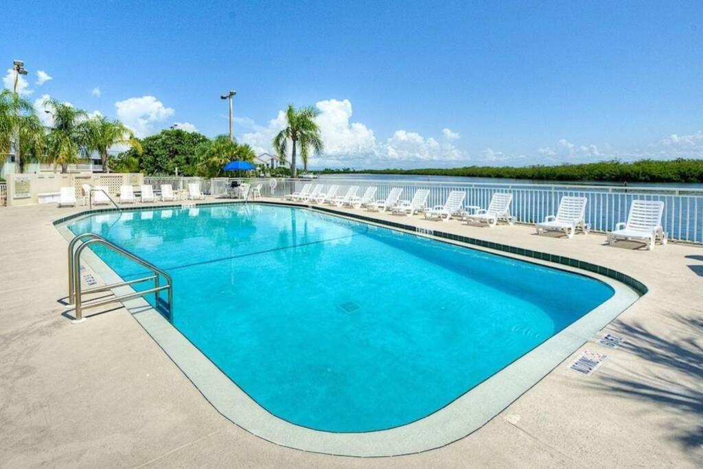 Sea Breeze, Studio 510, Beach Steps Away!+Pool+Wifi Ruskin Exterior foto