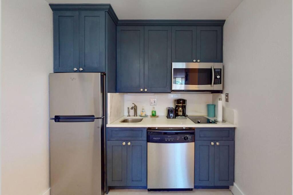 Sea Breeze, Studio 510, Beach Steps Away!+Pool+Wifi Ruskin Exterior foto